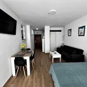  Apartamento Ver7 - Estudio, Wifi, Fire Stick Amazon, Terraza, Vistas Al Mar, Piscina España